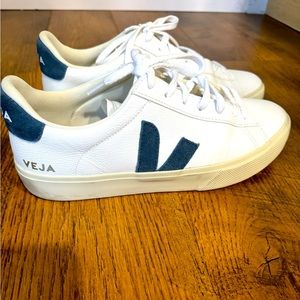 Veja Leather  Campo Sneakers